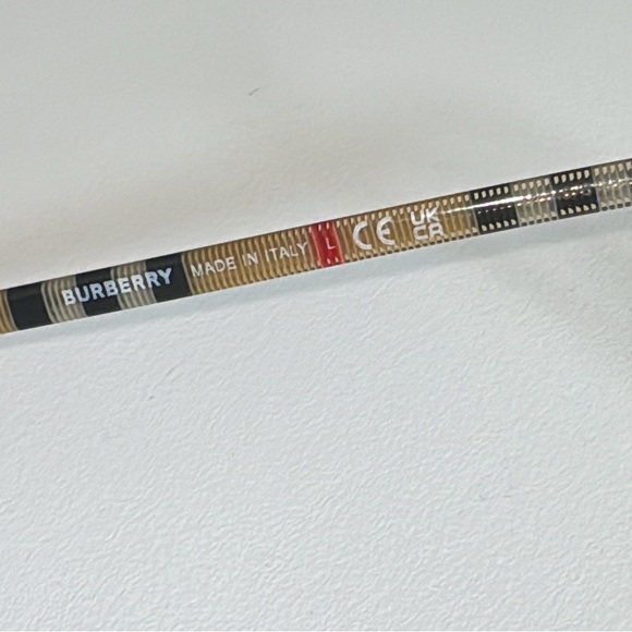 BNIB Authentic Burberry BE4323 “Caroll” Sunglasses-Peach/Gradient Brown/Nova Chk - Picture 10 of 17